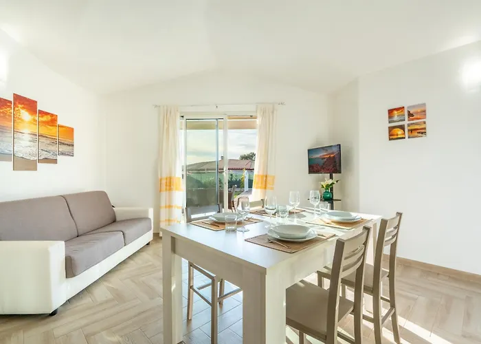 Vakantiehuis Li Junchi - Due Passi Dal Mare - Spazioso Giardino *