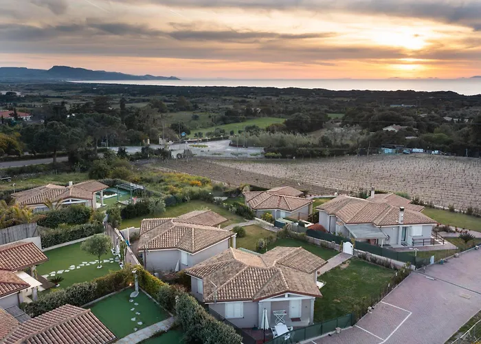 Vakantiehuis Li Junchi - Due Passi Dal Mare - Spazioso Giardino *
