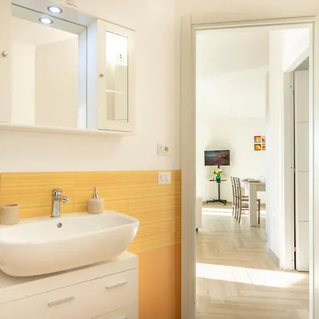 Holiday home Li Junchi - Due Passi Dal Mare - Spazioso Giardino
