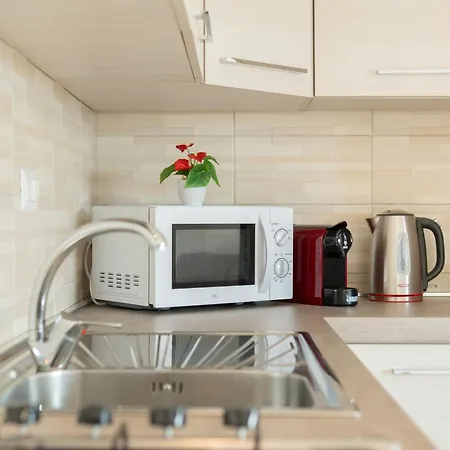 Li Junchi - Due Passi Dal Mare - Spazioso Giardino * באדזי