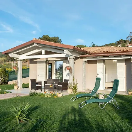Holiday home Li Junchi - Due Passi Dal Mare - Spazioso Giardino *